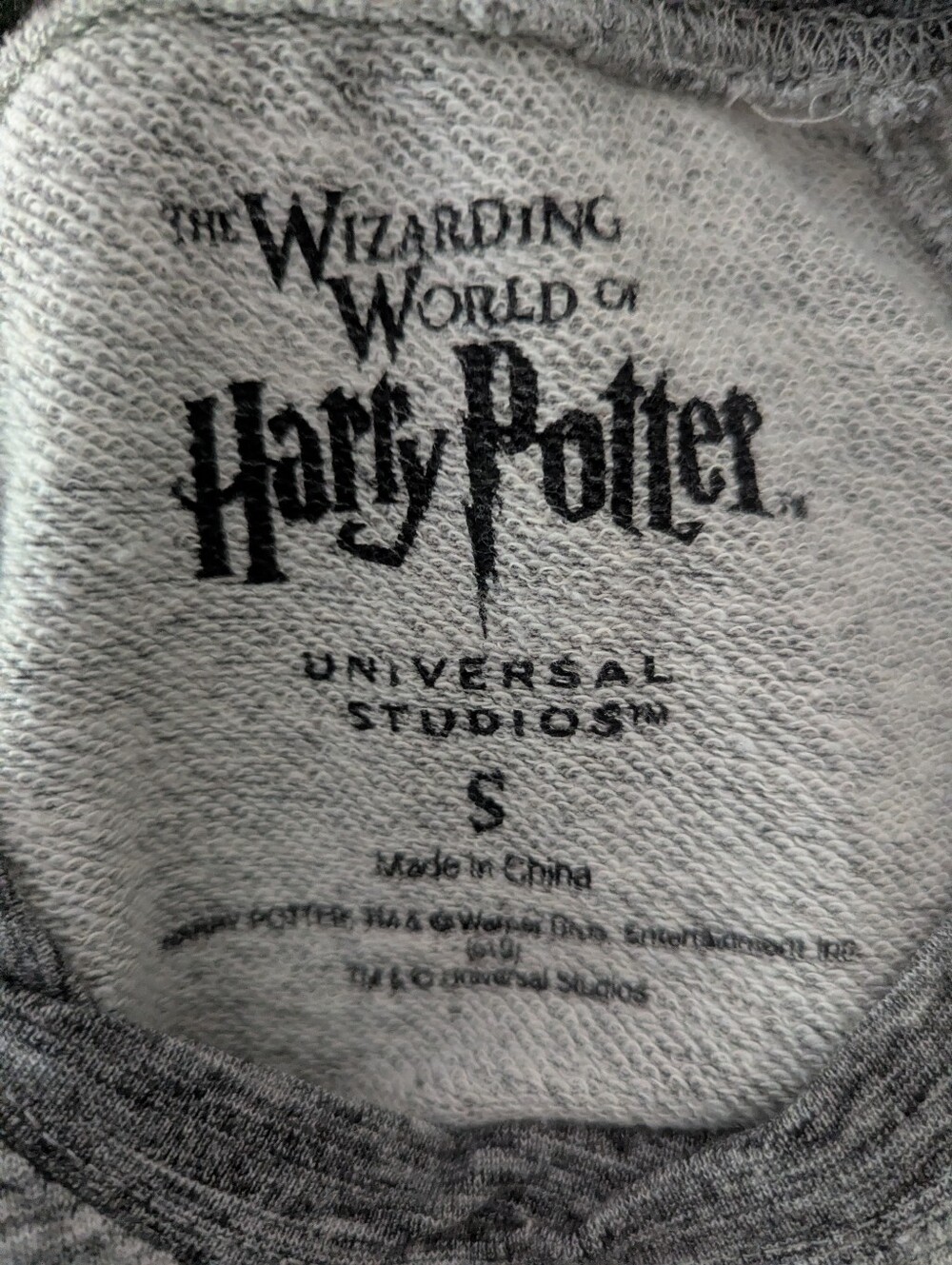 Wizarding World of Harry Potter Gray Sweatshirt Deathly Hallows Womens Small - Picture 5 of 9